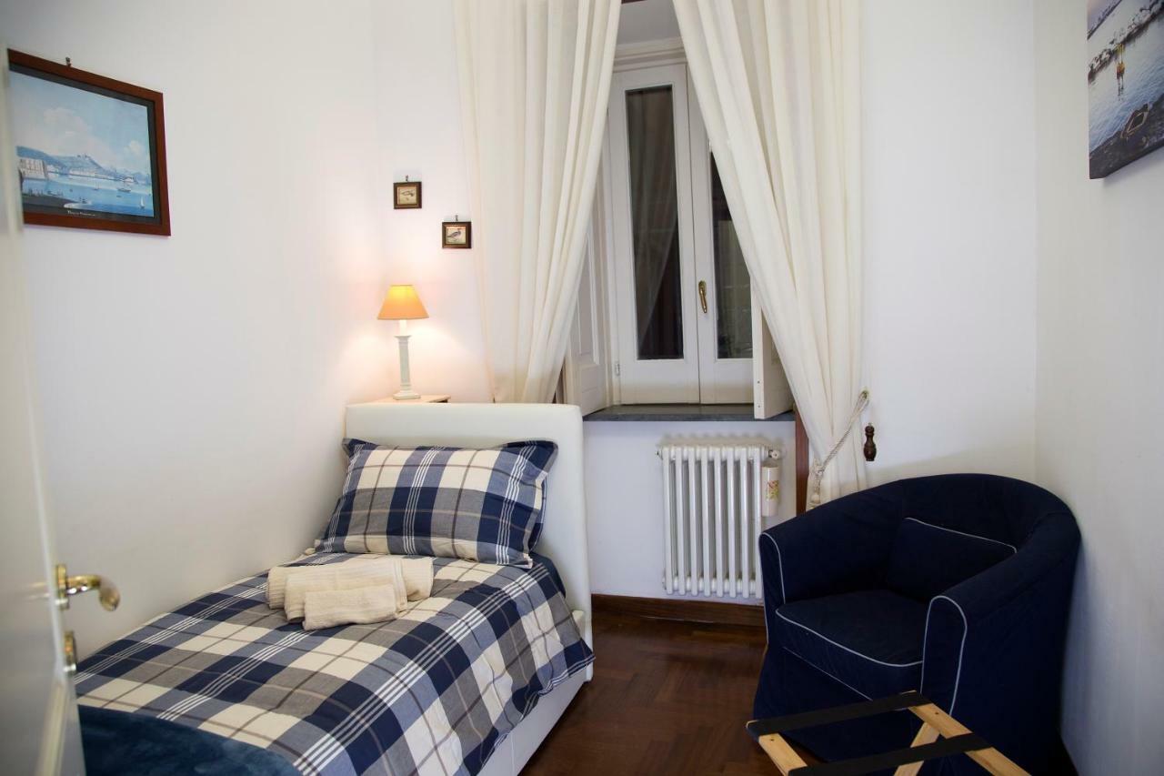Luci Di S. Chiara Apartment Napoli Bagian luar foto